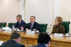 Глава Минстроя России отчитался перед Советом Федерации о реализации нацпроекта