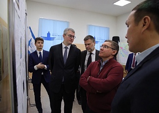 Владимир Якушев отметил высокие темпы жилищного строительства в Якутске